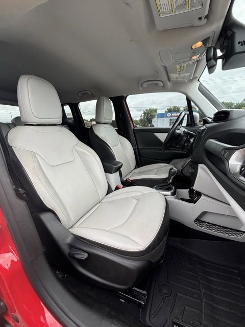 Used 2018 Jeep Renegade Limited image 14