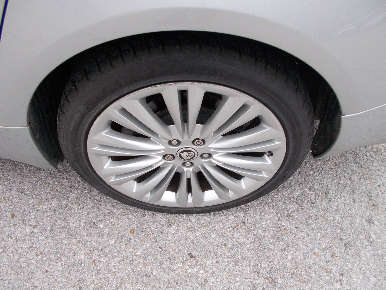 Used 2012 Jaguar XF Portfolio RWD image 16