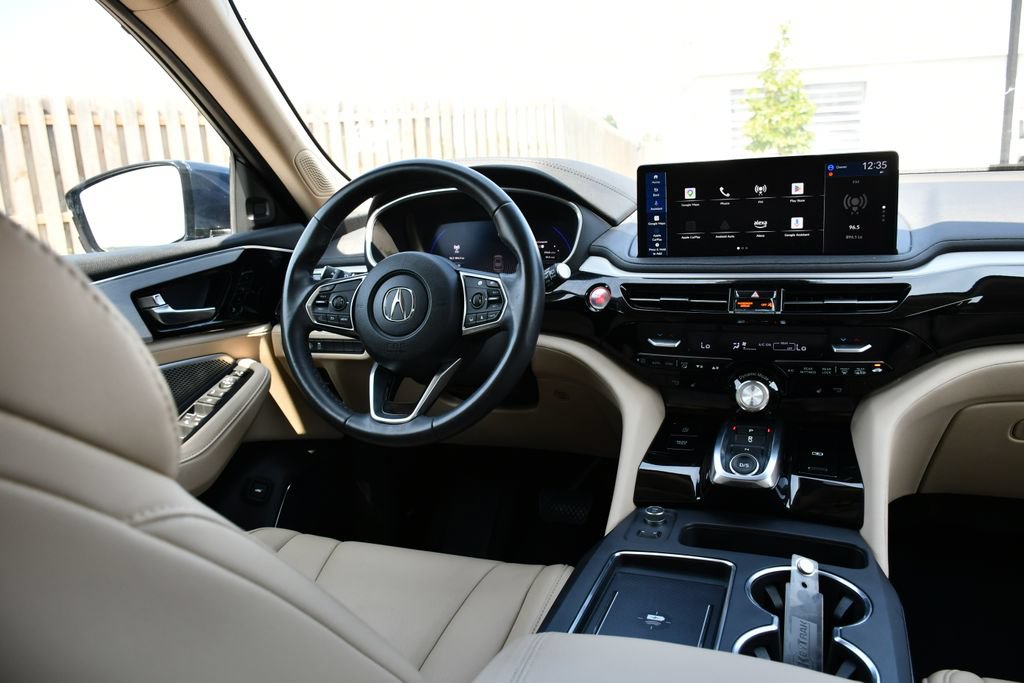 Used 2025 Acura MDX SH-AWD image 32