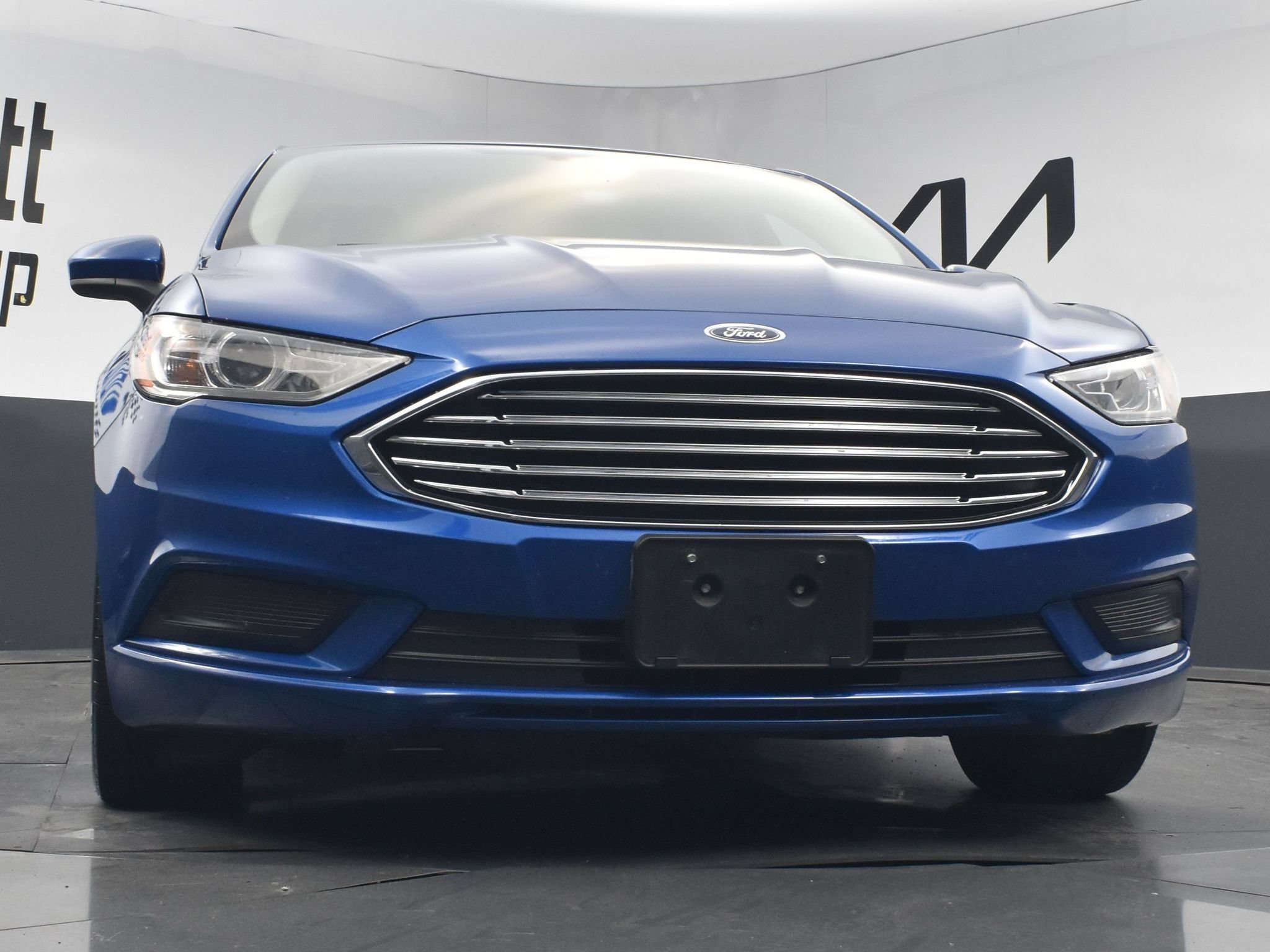 Used 2017 Ford Fusion SE w/ Fusion SE Technology Package FWD image 24