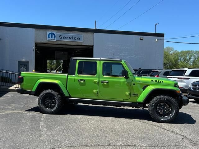 New 2025 Jeep Gladiator Sport AWD/4WD image 2