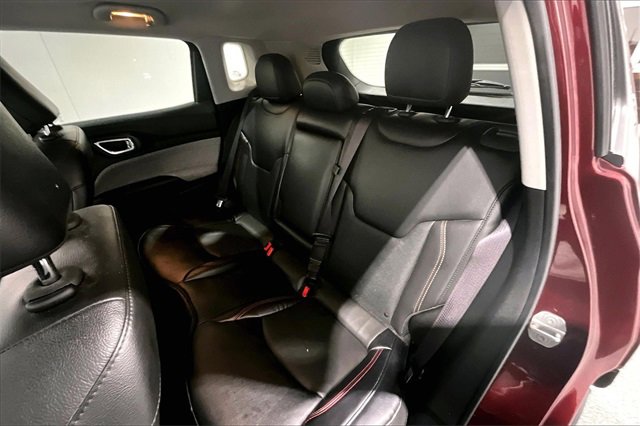 Used 2022 Jeep Compass Latitude image 23