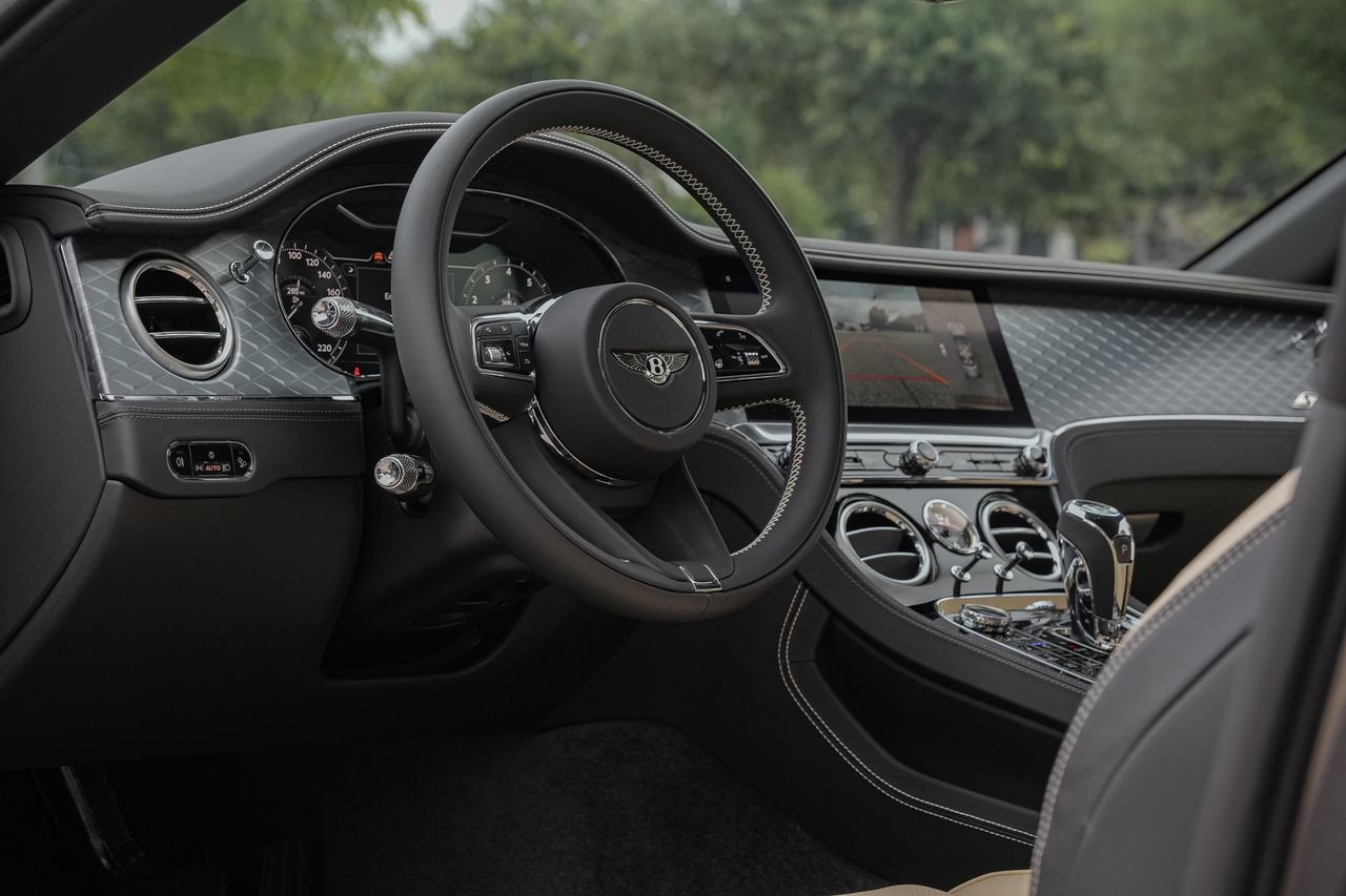 Certified 2024 Bentley Continental GT V8 image 2