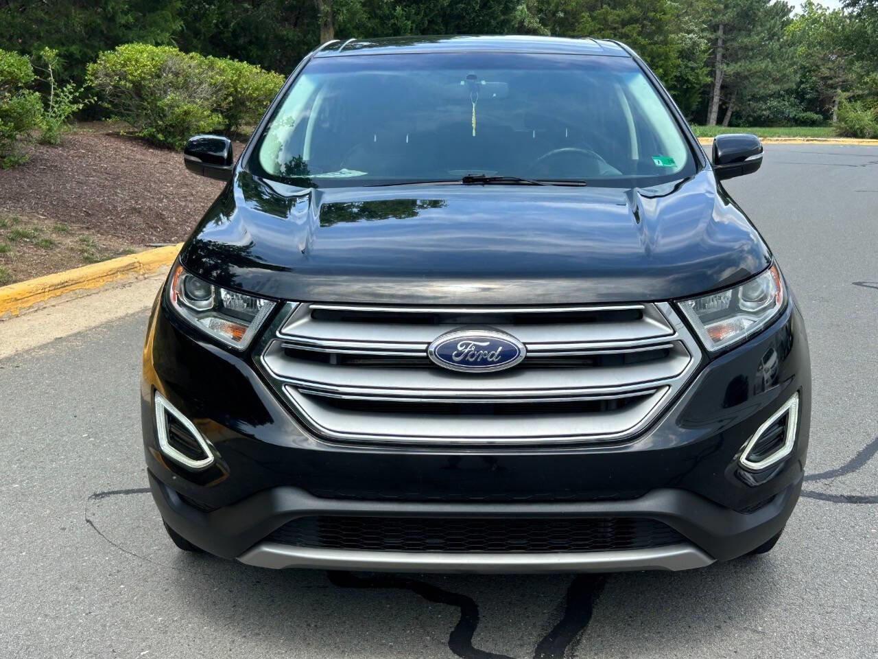Used 2017 Ford Edge SEL w/ Equipment Group 201A image 7