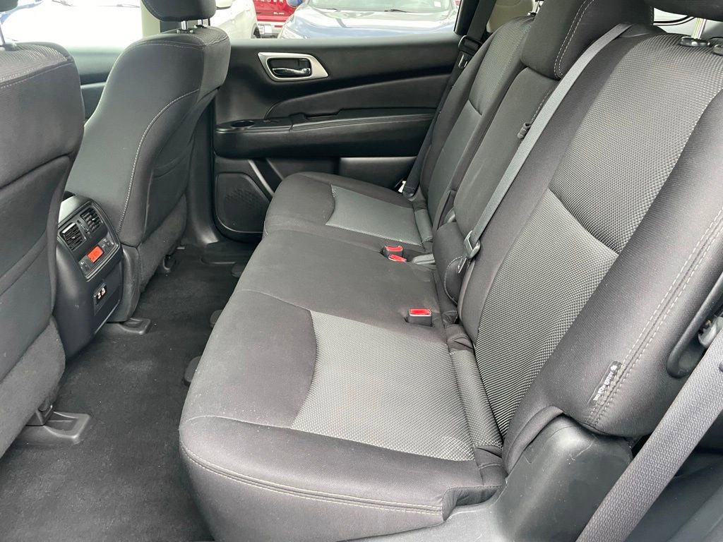 Used 2020 Nissan Pathfinder S AWD/4WD image 8