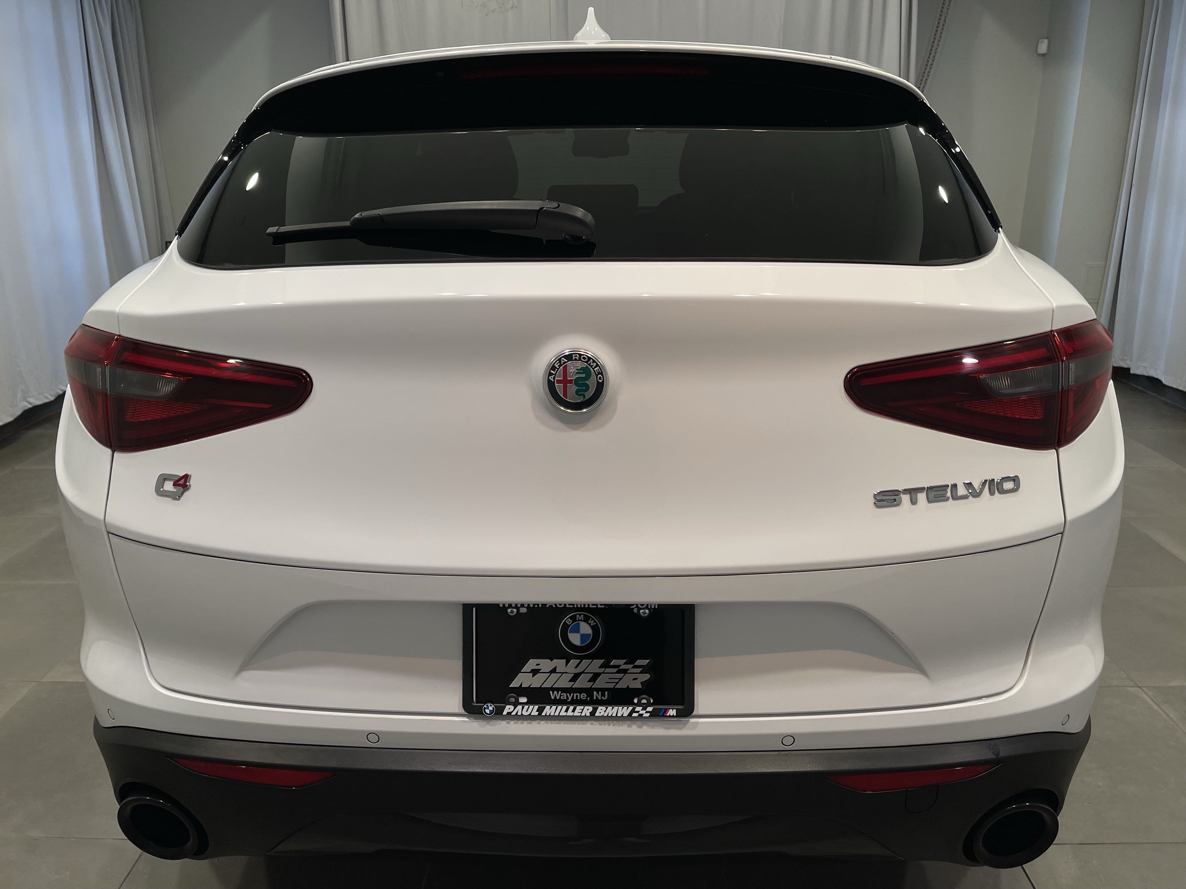 Used 2023 Alfa Romeo Stelvio Sprint AWD/4WD image 5