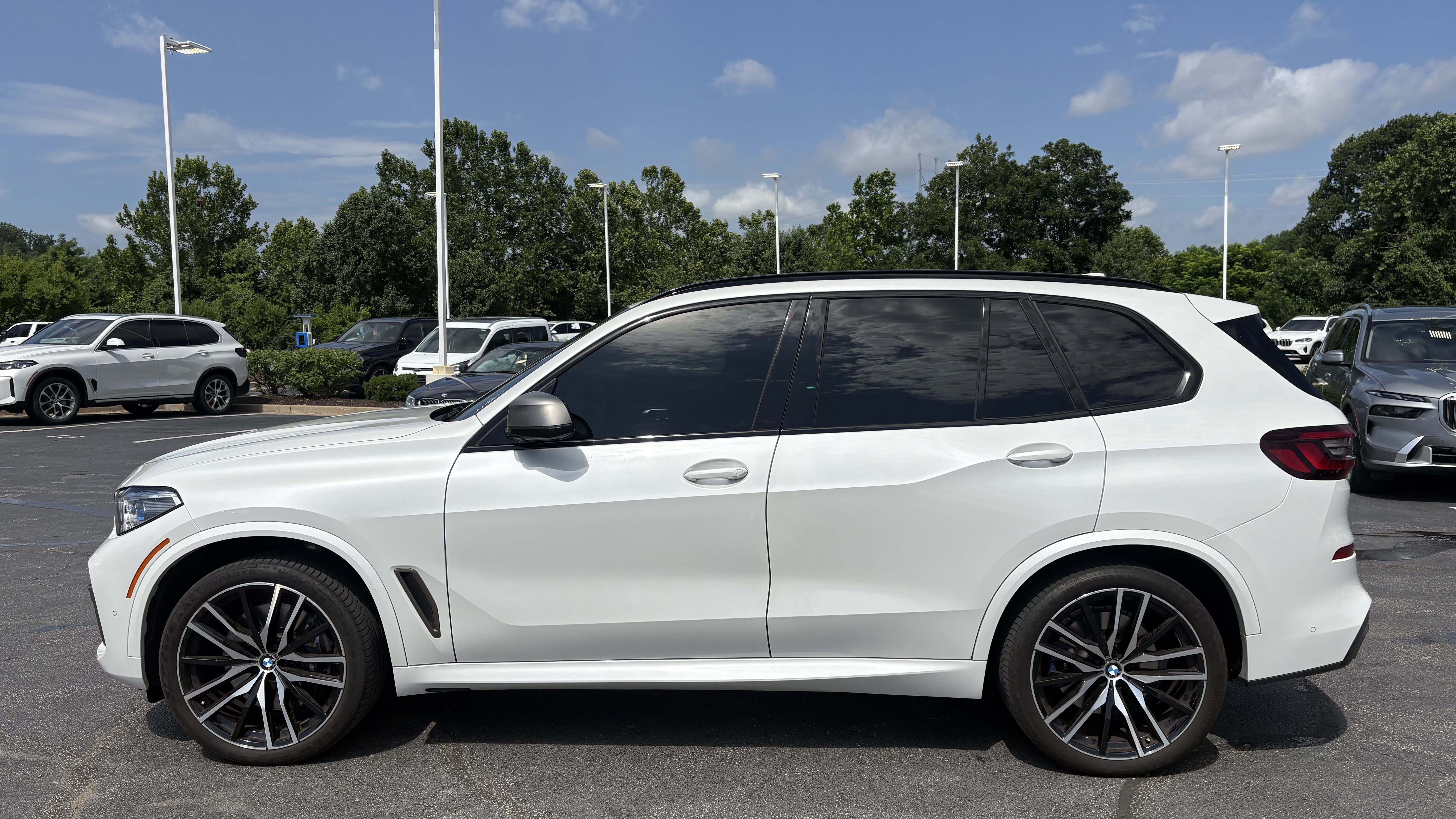 Used 2023 BMW X5 M50i w/ Executive Package AWD/4WD image 7