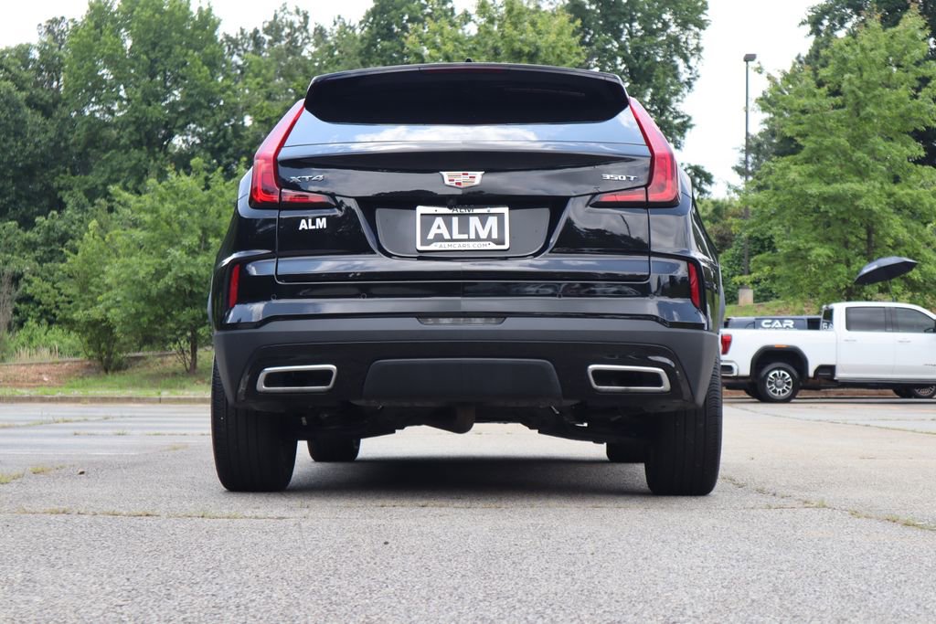 Used 2025 Cadillac XT4 Premium Luxury FWD image 6