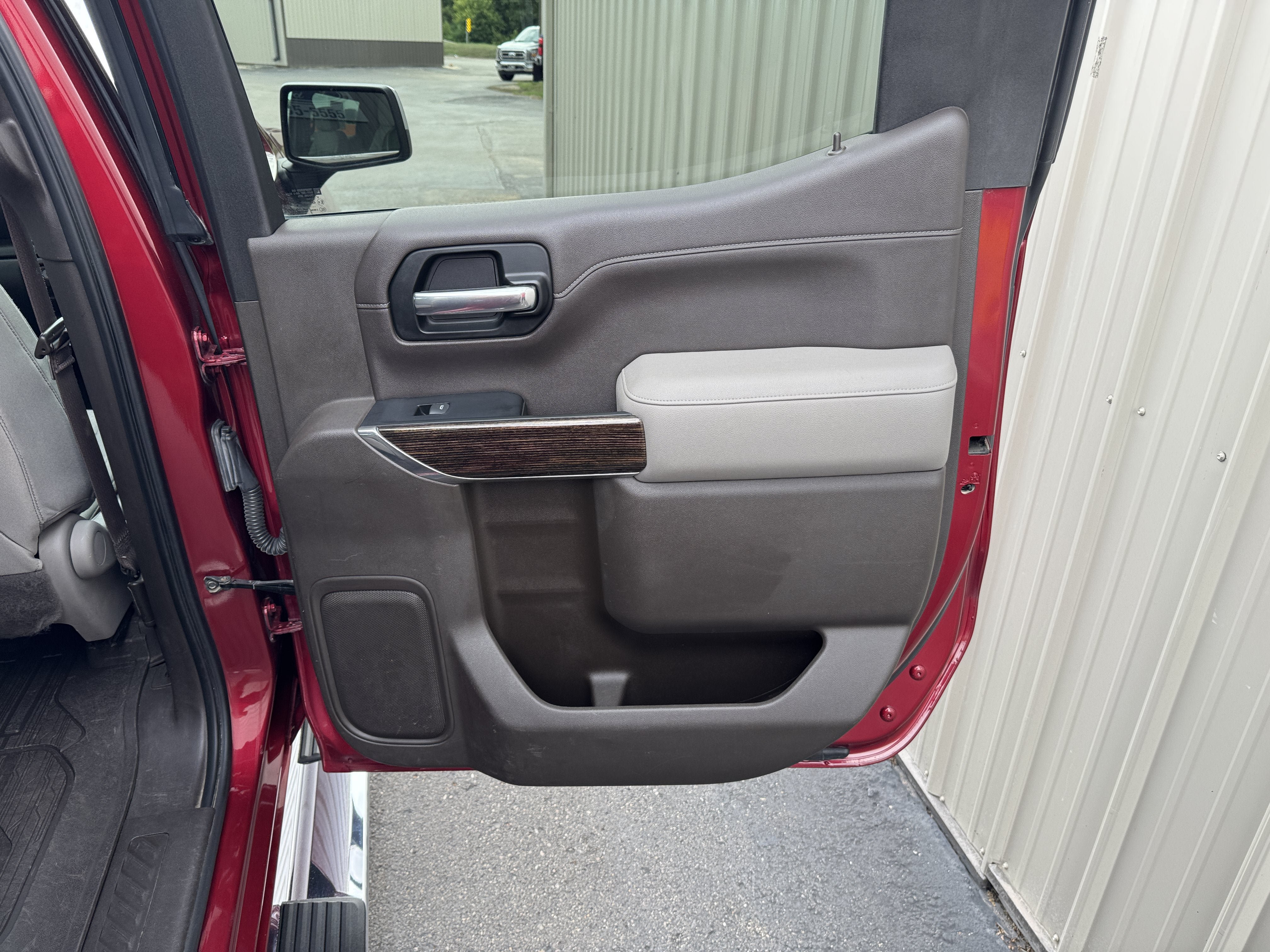 Used 2019 GMC Sierra 1500 SLE w/ SLE Value Package AWD/4WD image 33
