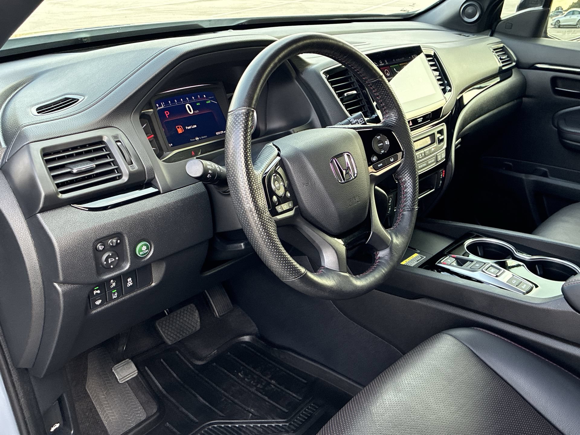 Certified 2024 Honda Passport Black Edition image 2