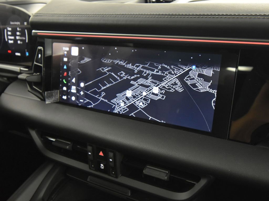 Used 2024 Porsche Macan 4 Electric image 21