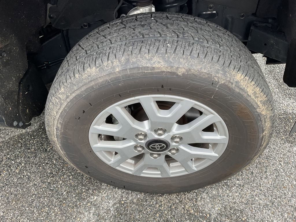 Used 2025 Toyota Tacoma SR w/ SR Upgrade Package image 10