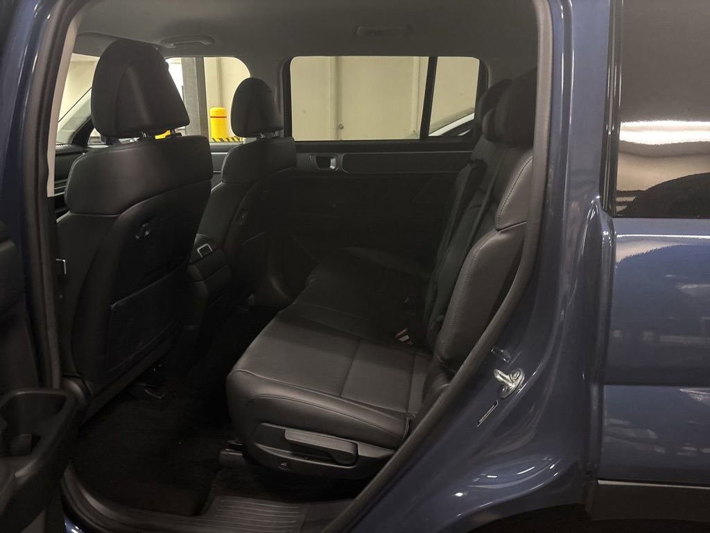 Used 2025 Hyundai Santa Fe SEL image 38