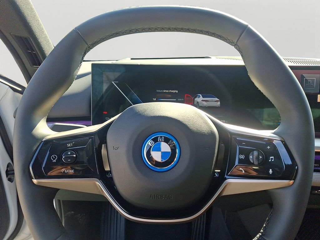 Certified 2026 BMW i5 eDrive40 w/ Executive Package image 20