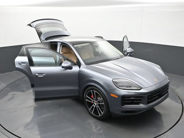 New 2026 Porsche Cayenne S AWD/4WD image 33