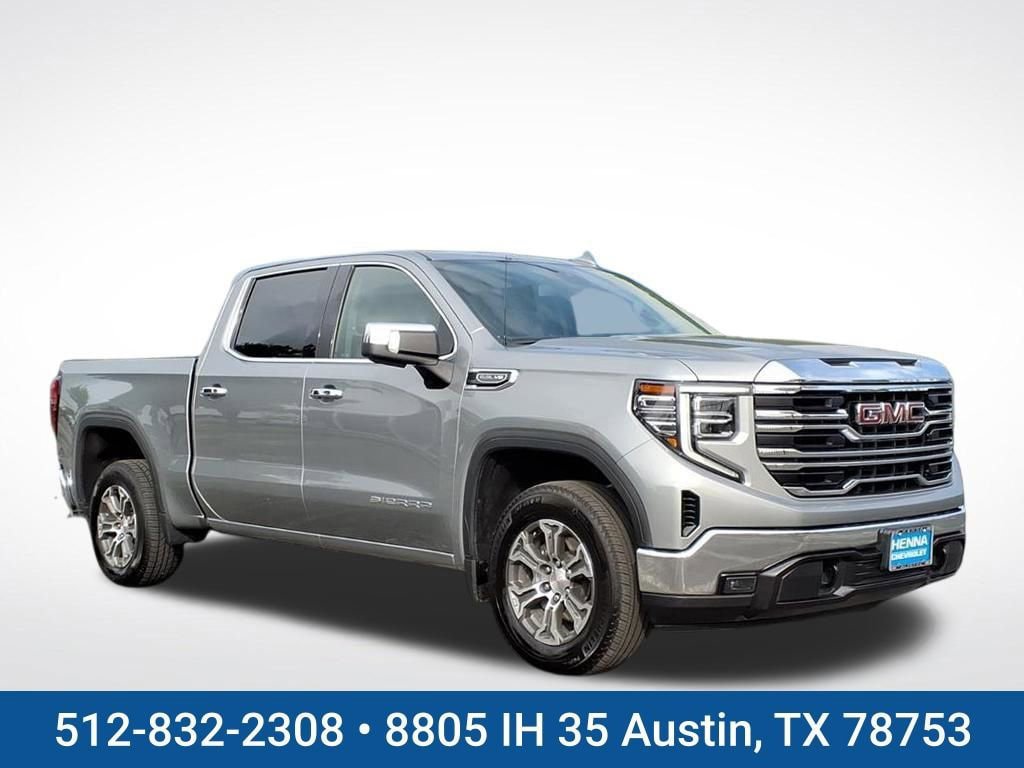 Used 2025 GMC Sierra 1500 SLT RWD image 1