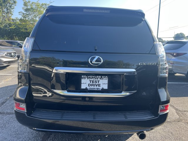 Used 2022 Lexus GX 460 Luxury w/ Accessory Package AWD/4WD image 4