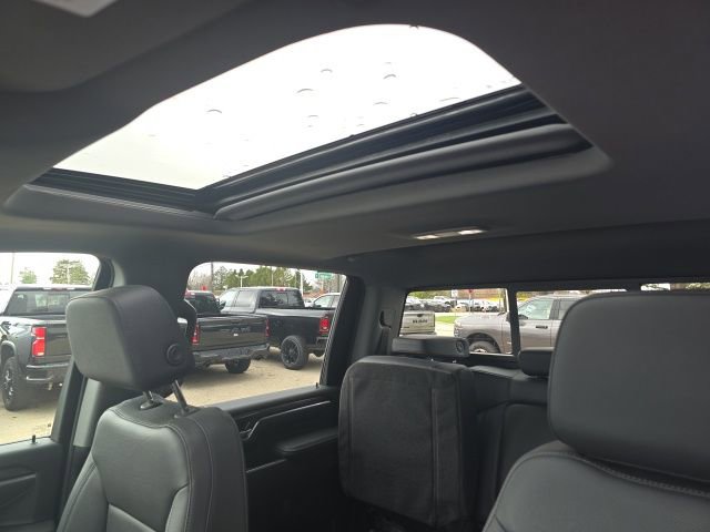 Used 2025 Chevrolet Silverado 2500 LTZ w/ LTZ Plus Package image 20