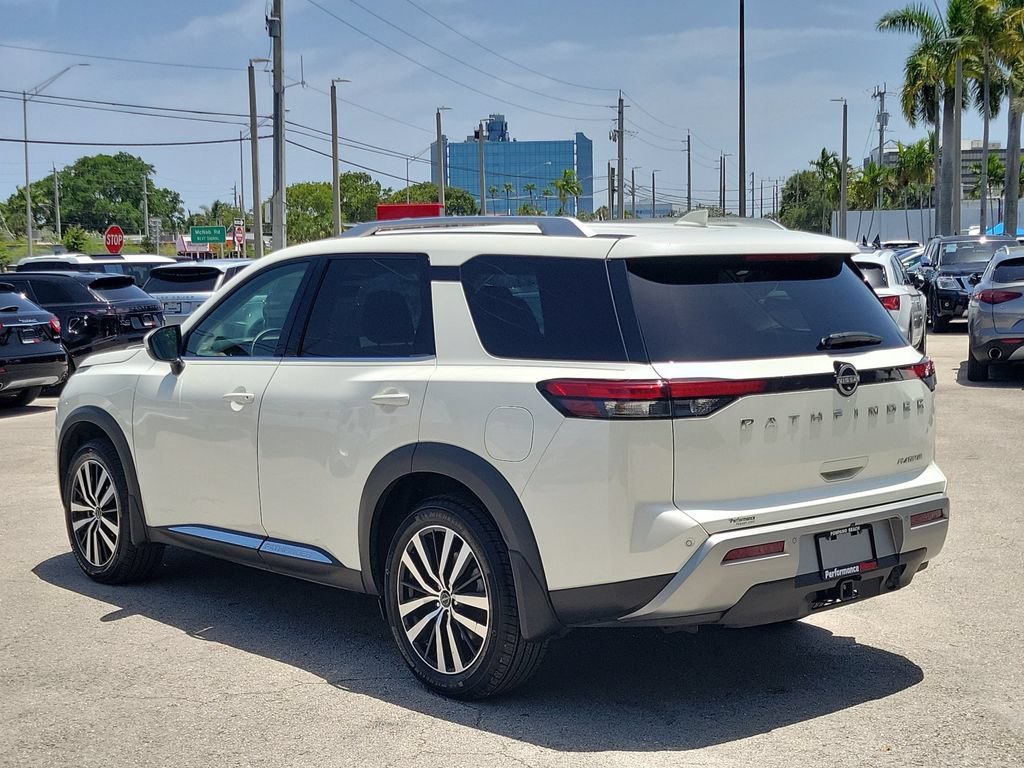 Certified 2024 Nissan Pathfinder Platinum FWD image 5