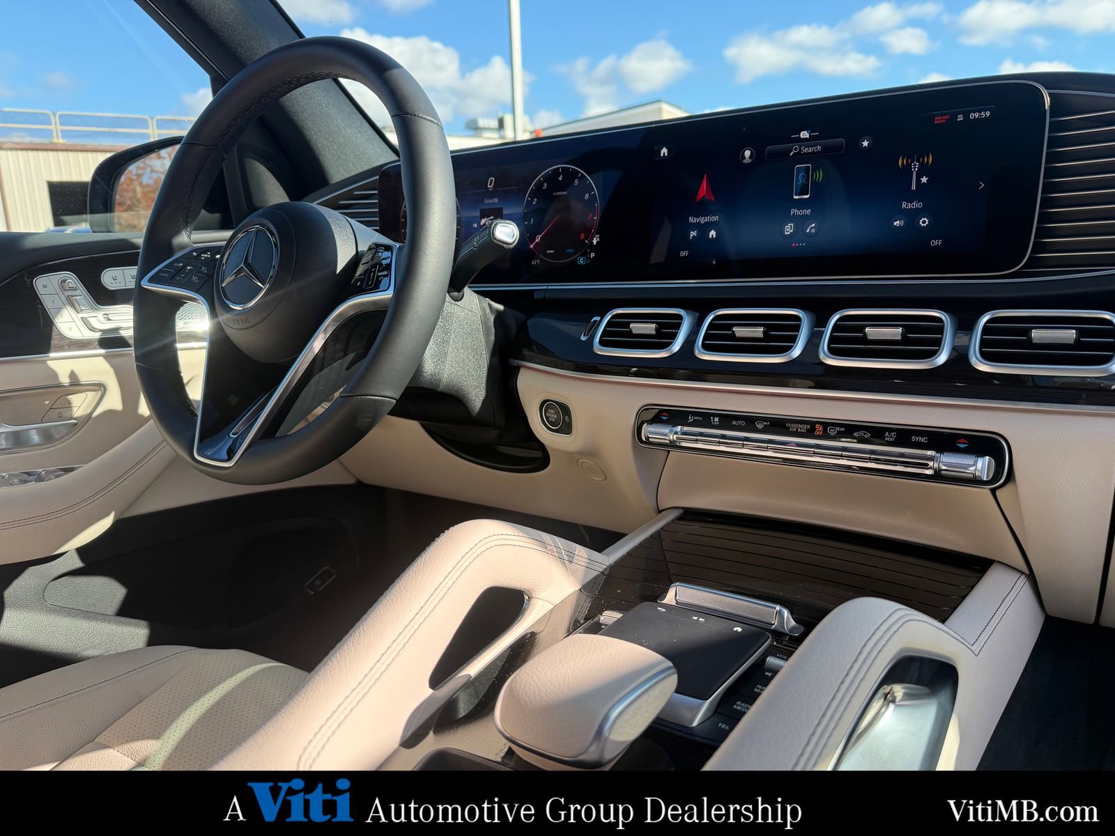 Certified 2025 Mercedes-Benz GLE 450 4MATIC image 30