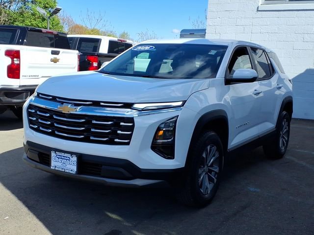 Used 2026 Chevrolet Equinox LT image 3