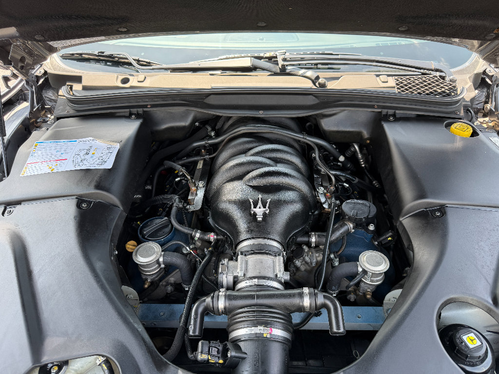 Used 2009 Maserati GranTurismo Coupe RWD image 32
