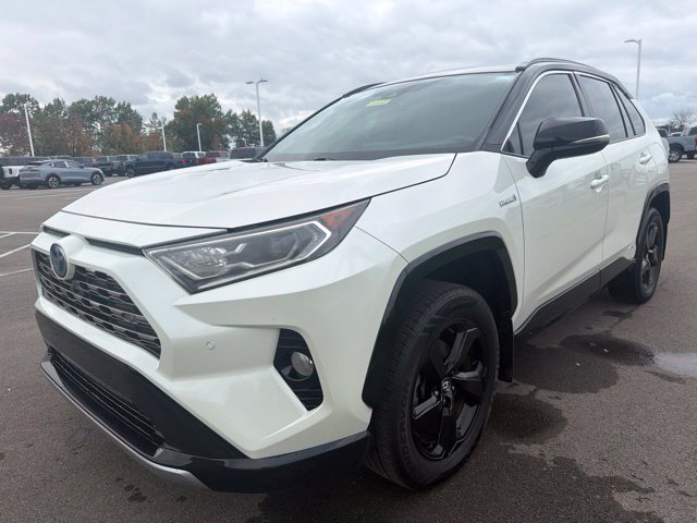 Used 2021 Toyota RAV4 XSE AWD/4WD image 2
