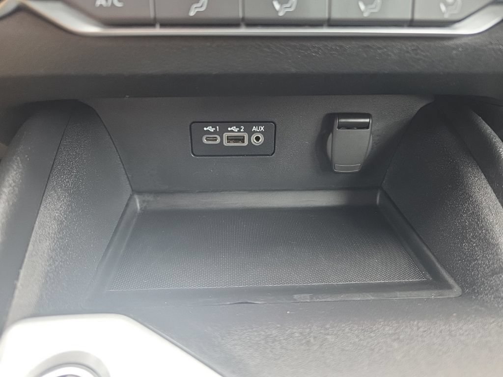 Used 2025 Nissan Altima 2.5 SV FWD image 24