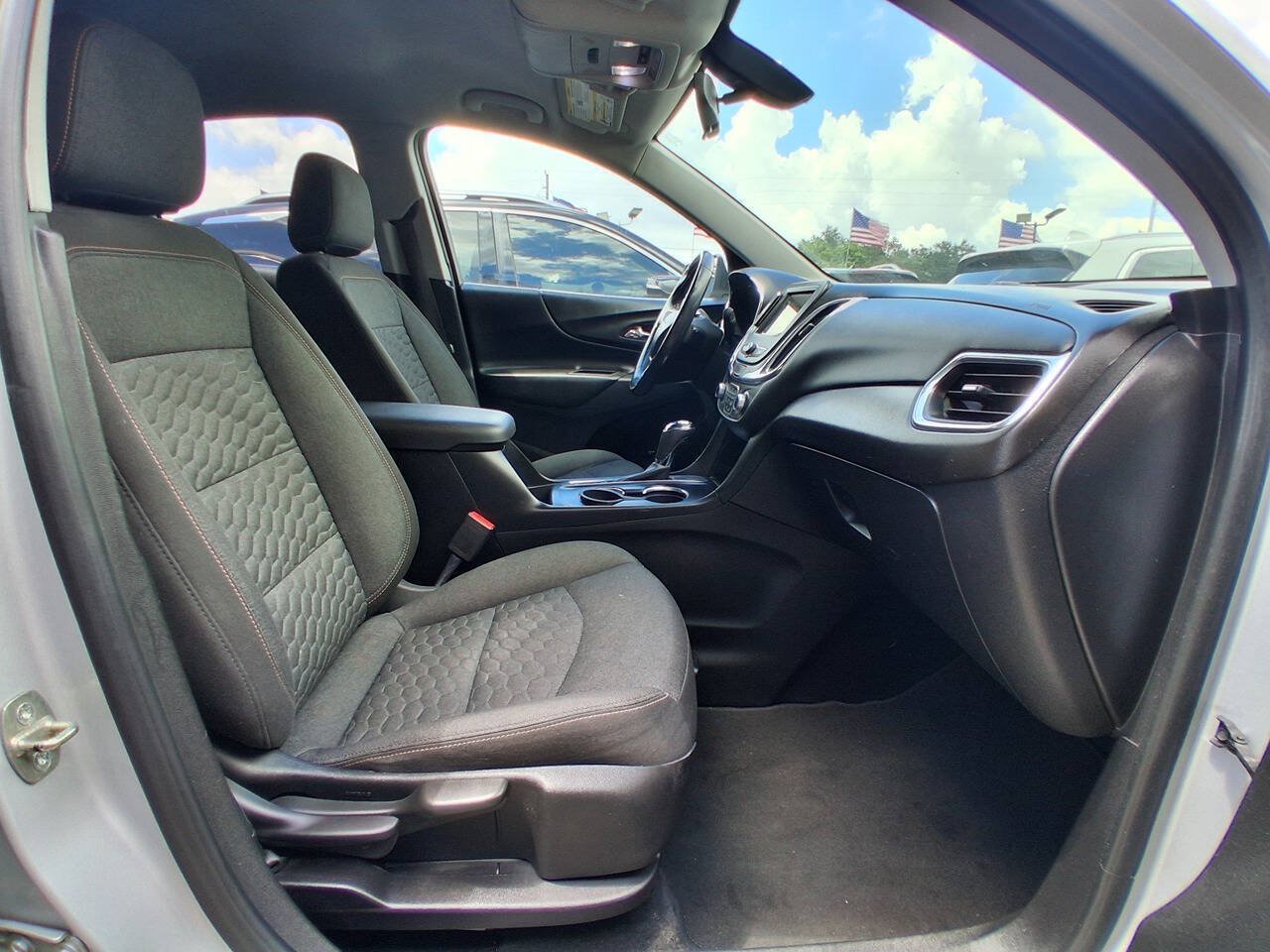 Used 2019 Chevrolet Equinox LT FWD image 19