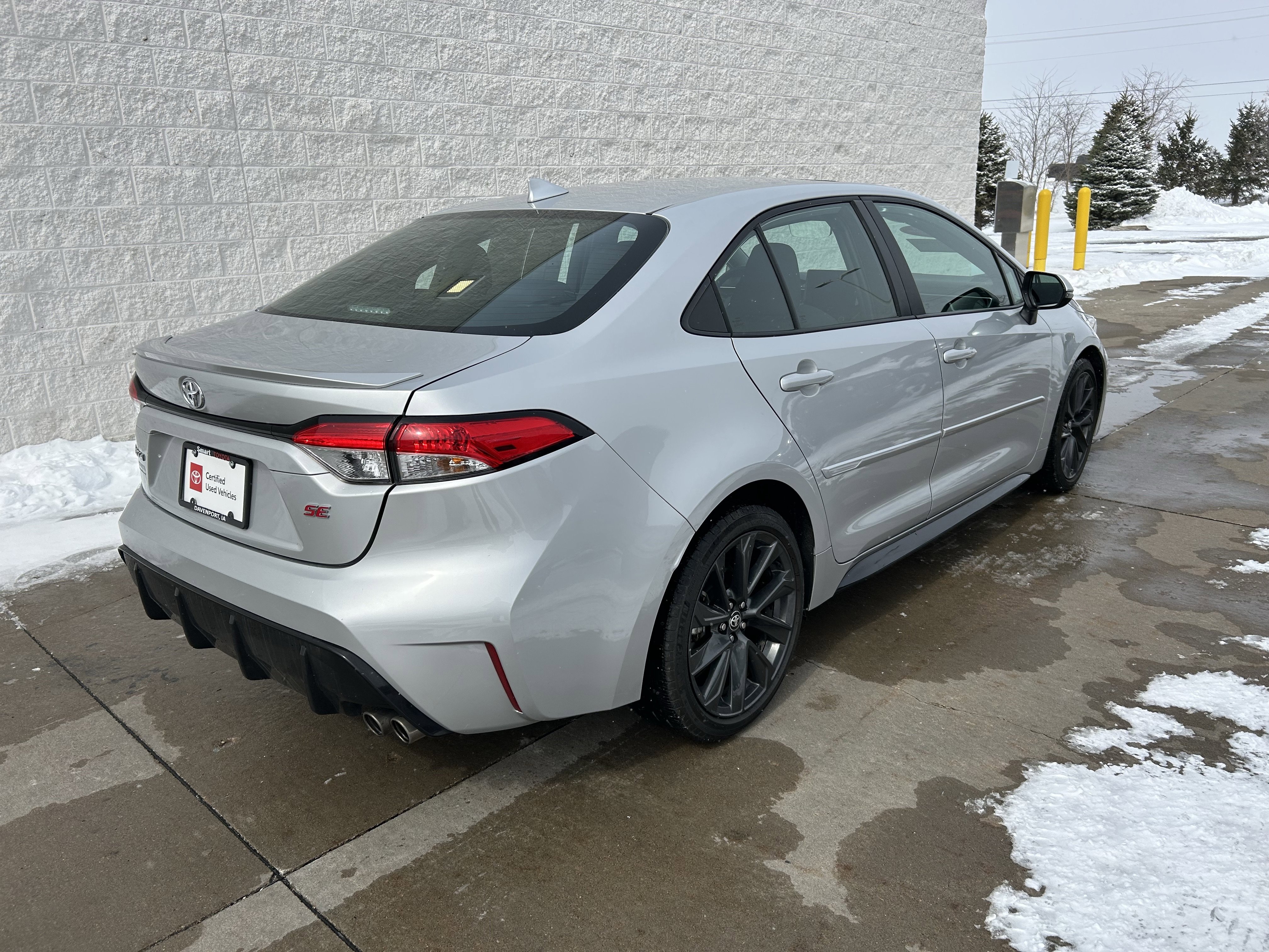 Certified 2024 Toyota Corolla SE w/ SE Premium Package image 2