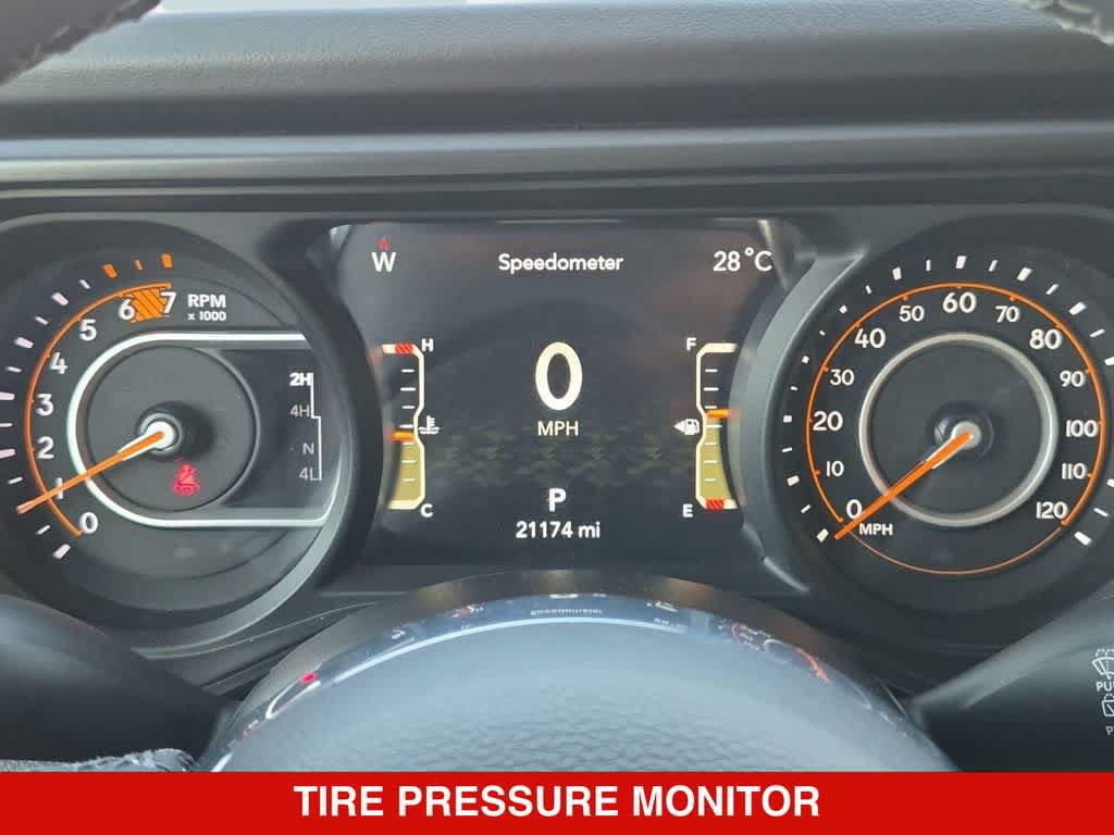 Used 2026 Jeep Wrangler Unlimited Sahara AWD/4WD image 30
