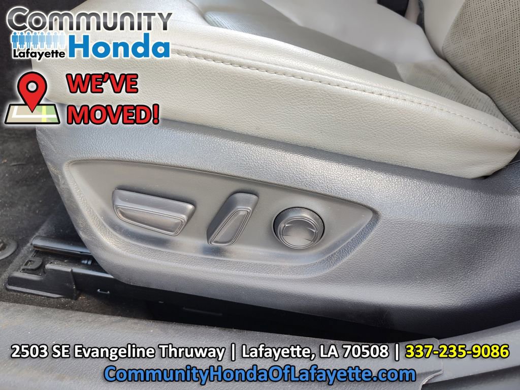 Used 2020 Toyota Camry XSE FWD image 20