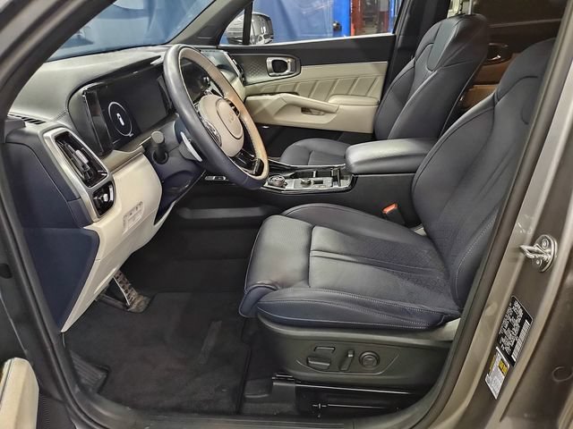 Certified 2023 Kia Sorento SX Prestige AWD/4WD image 11