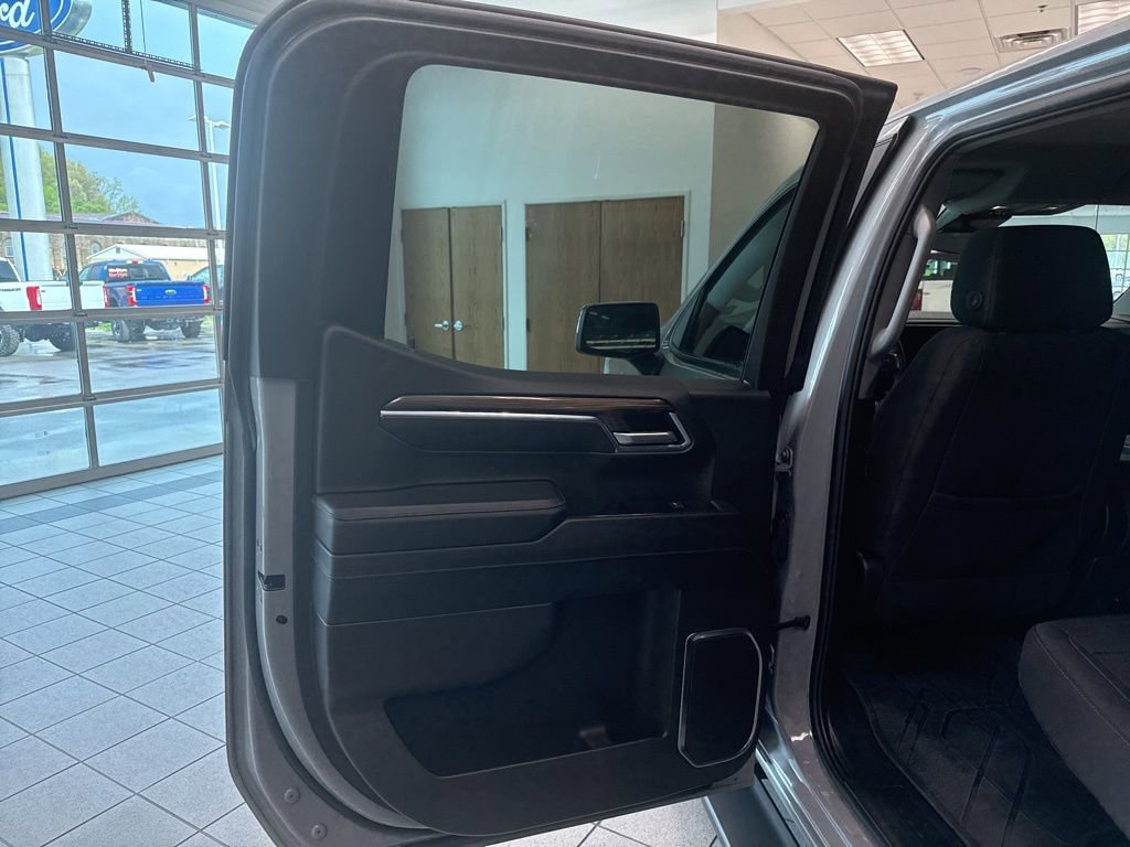 Used 2024 Chevrolet Silverado 1500 LT w/ Protection Package AWD/4WD image 10