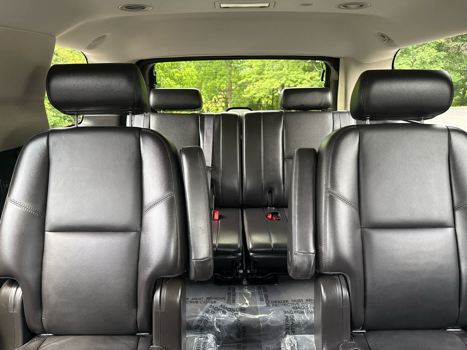 Used 2010 Chevrolet Tahoe LTZ AWD/4WD image 15