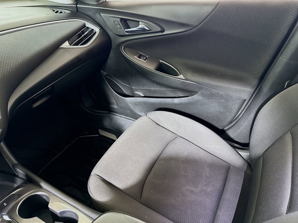 Used 2021 Chevrolet Malibu RS w/ LPO, Floor Liner Package FWD image 19