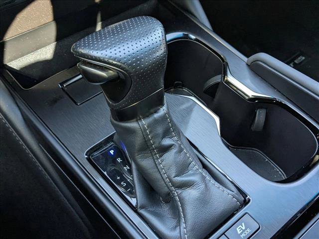 Used 2023 Lexus ES 300h F Sport image 14