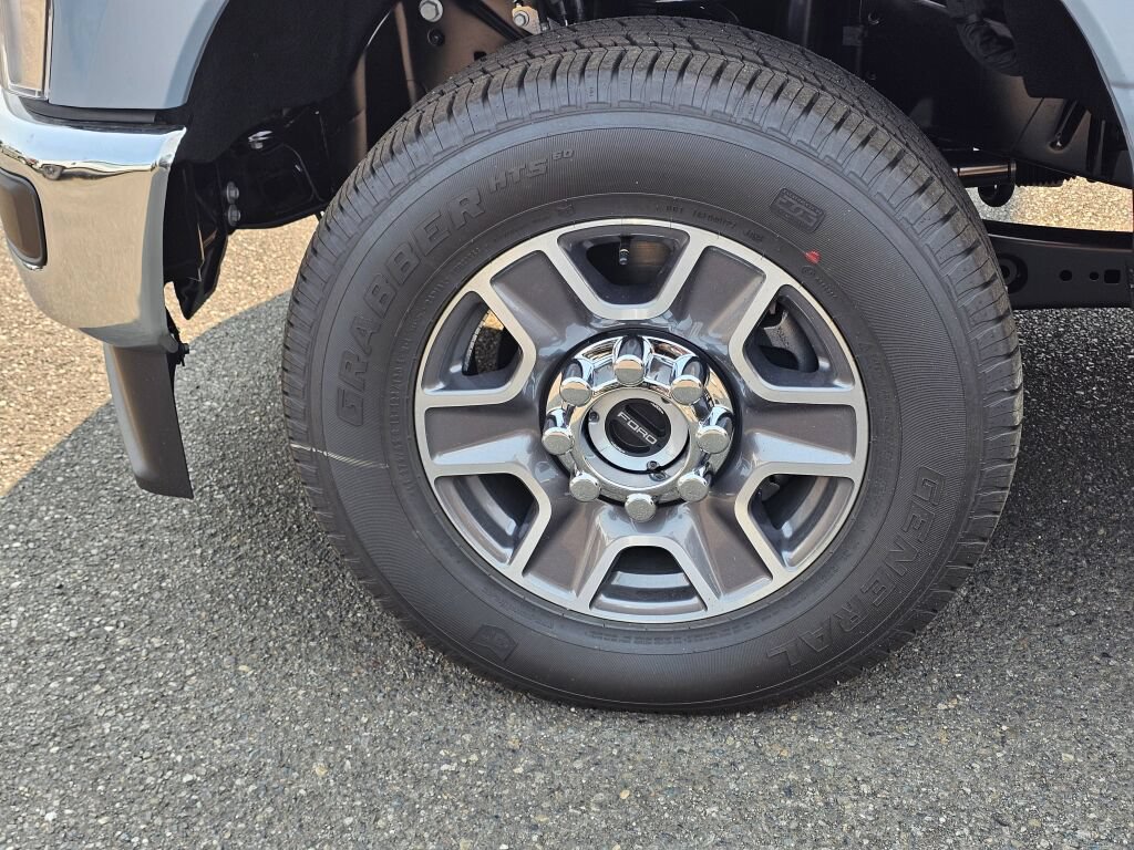 New 2026 Ford F350 Lariat AWD/4WD image 9