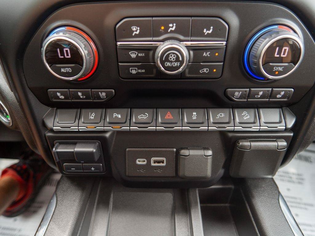 Used 2021 Chevrolet Silverado 2500 LTZ w/ Carhartt Edition AWD/4WD image 32