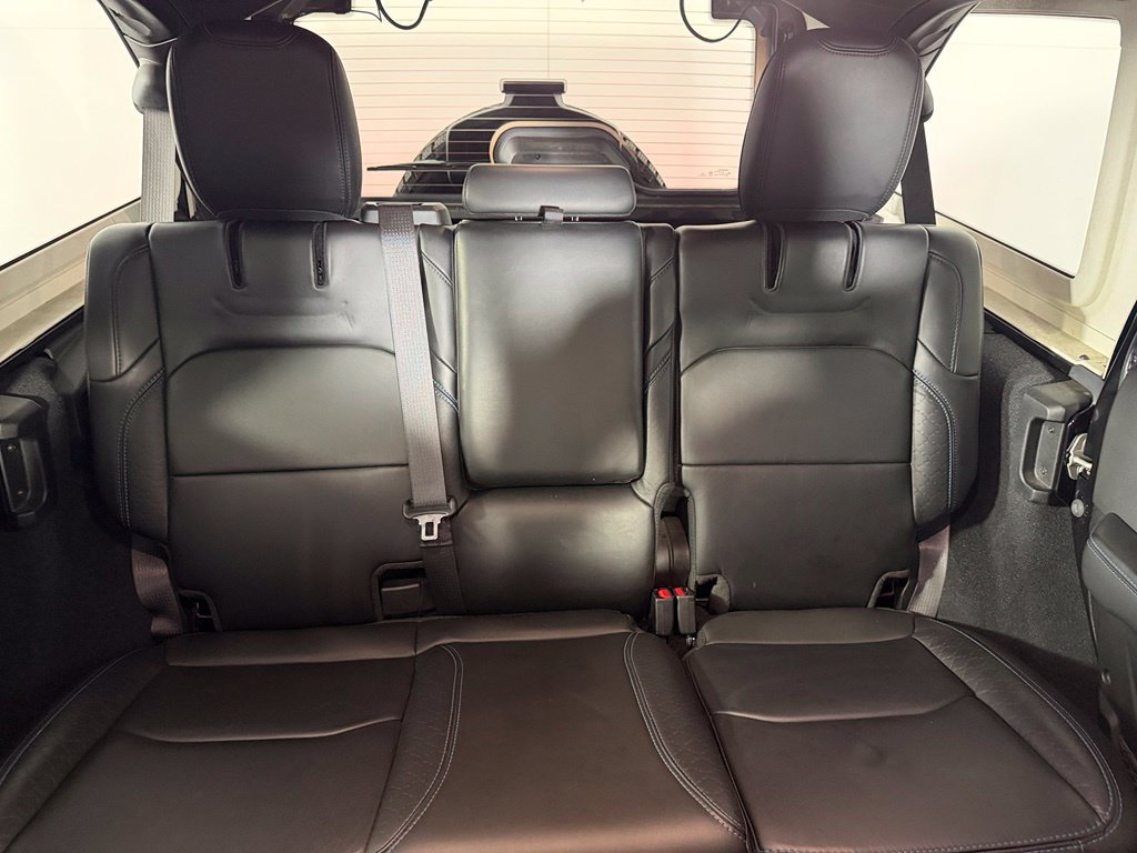 Used 2024 Jeep Wrangler High Altitude AWD/4WD image 18
