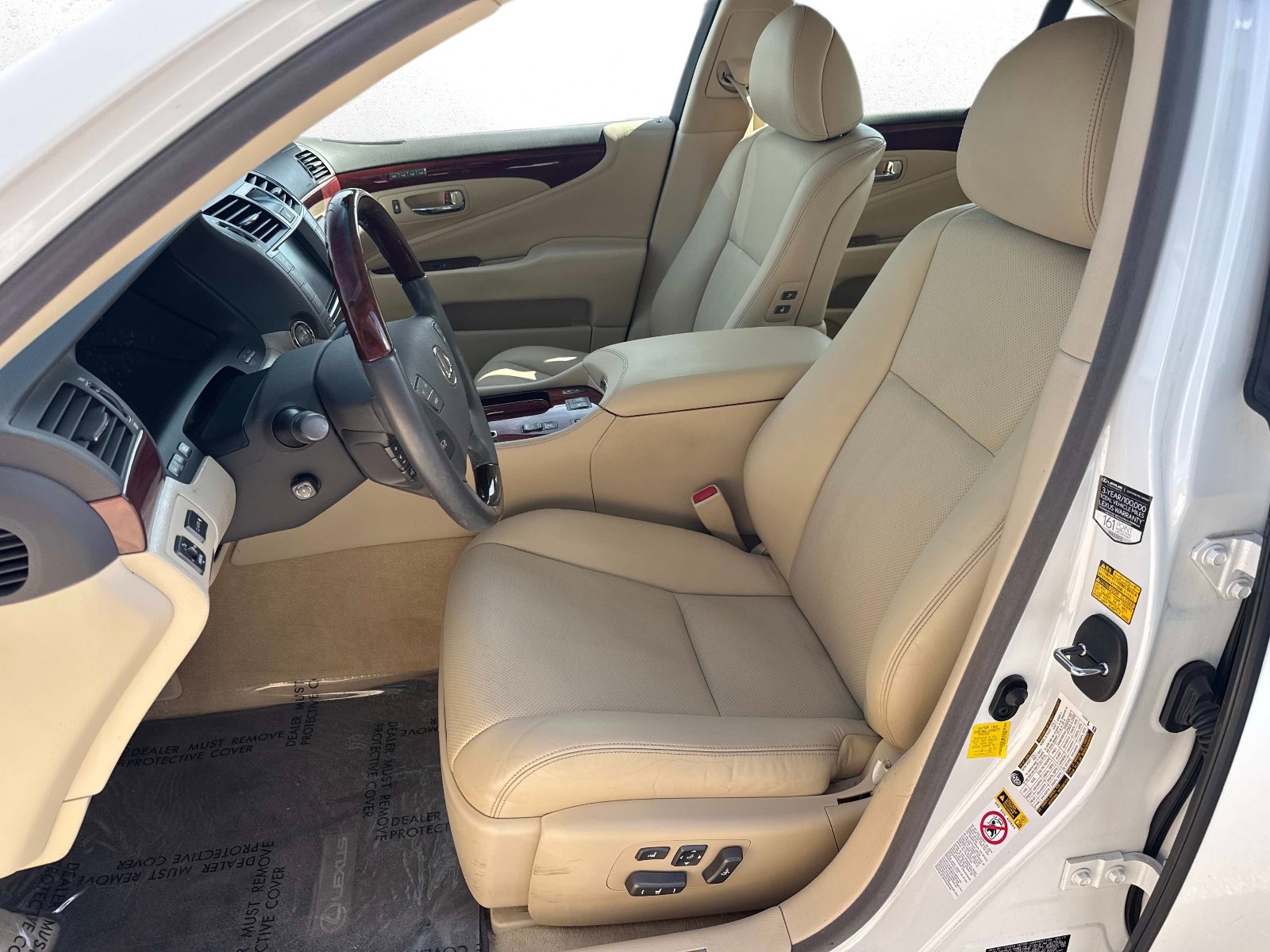 Used 2012 Lexus LS 460 w/ Comfort Pkg image 20