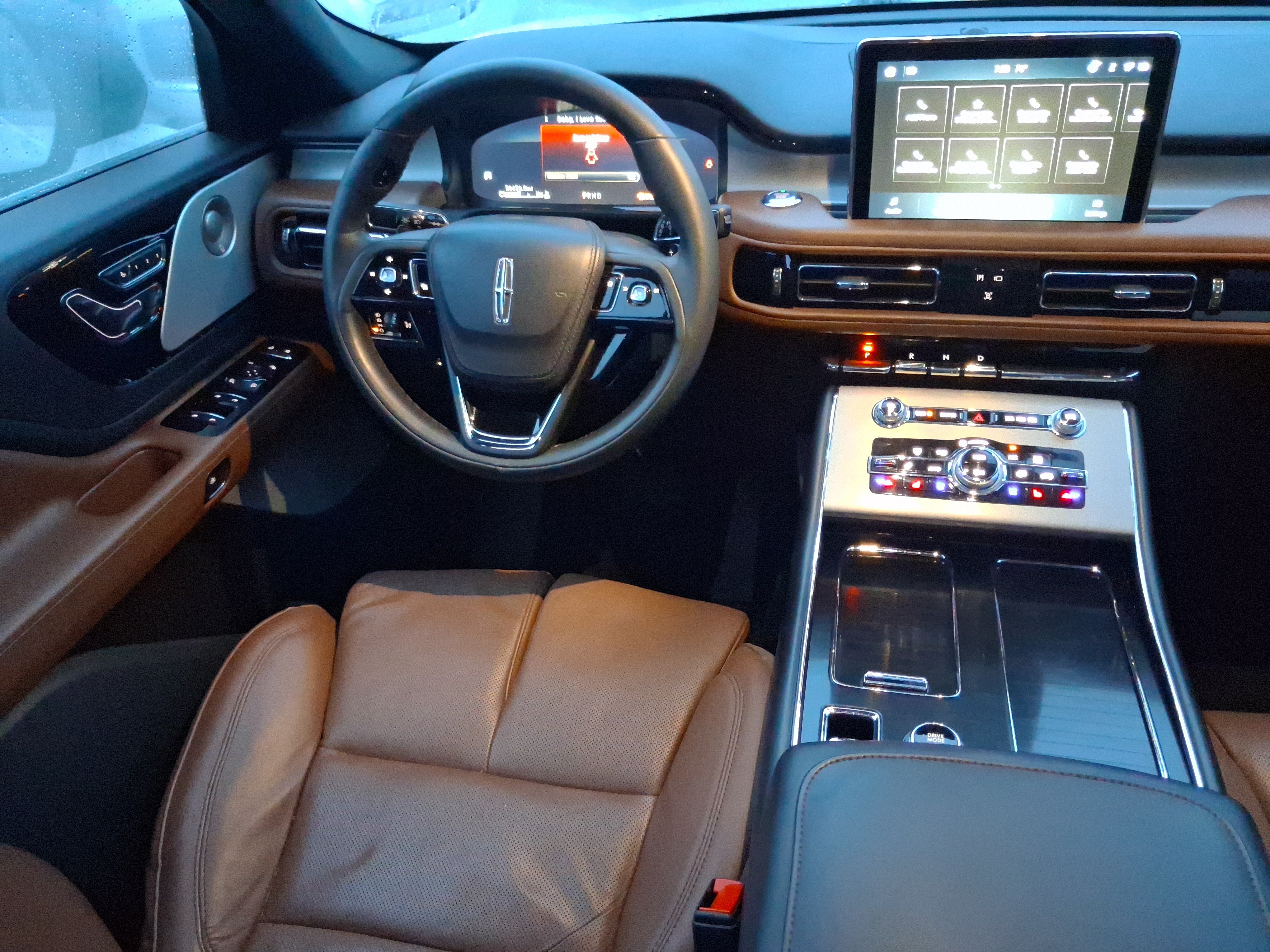 Certified 2024 Lincoln Aviator Reserve w/ Equipment Group 201A RWD image 8