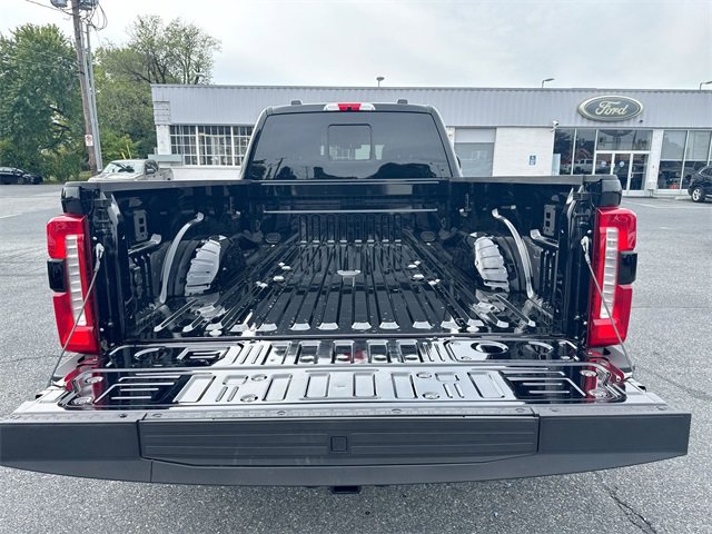 Used 2025 Ford F450 Lariat w/ Lariat Ultimate Package image 23