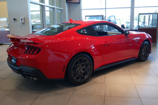 New 2026 Ford Mustang GT Premium w/ GT Performance Package RWD image 8