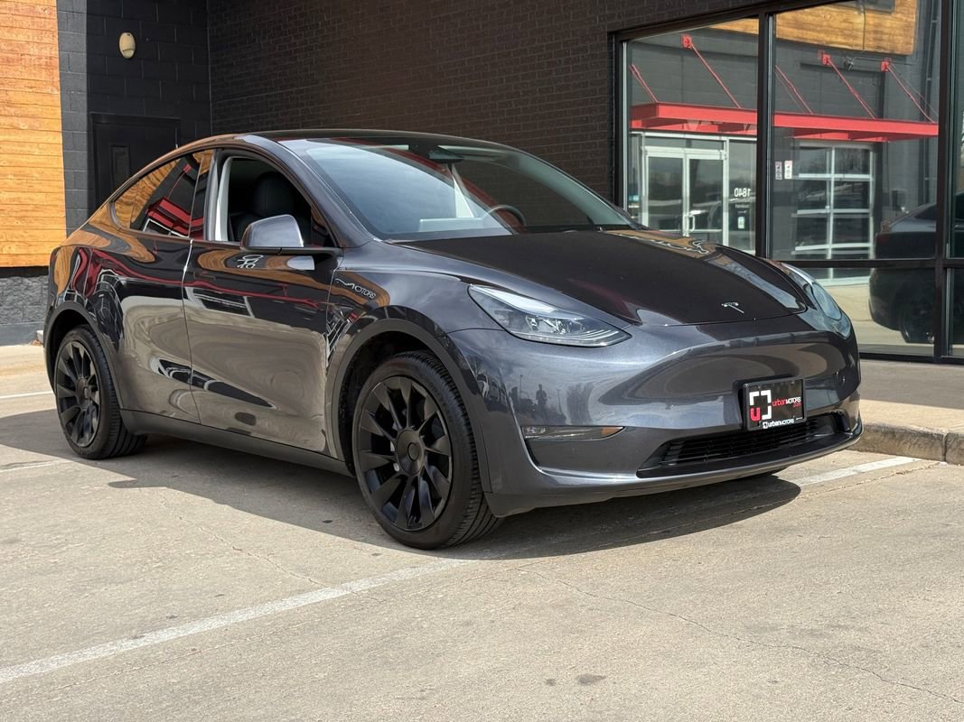 Used 2024 Tesla Model Y Long Range image 9