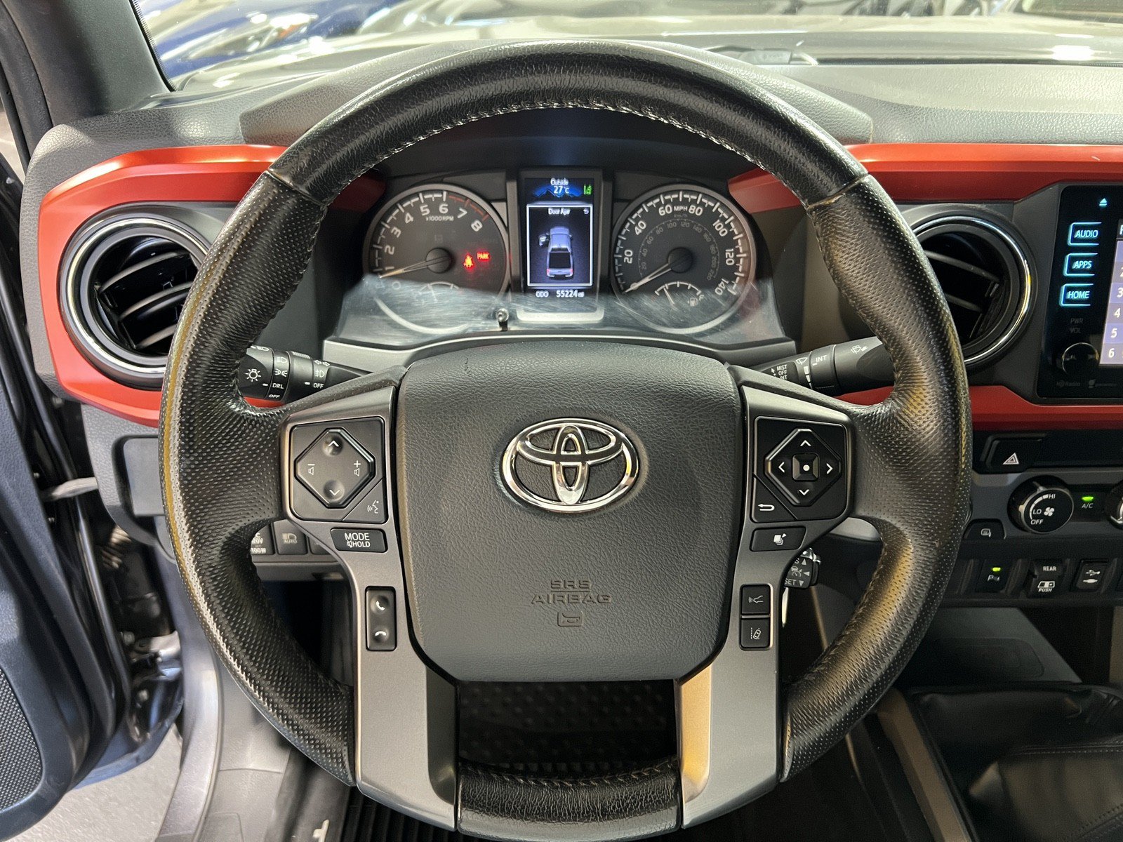 Used 2019 Toyota Tacoma TRD Off-Road w/ Technology Package AWD/4WD image 11
