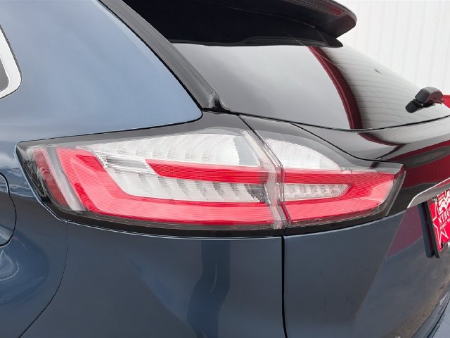 Used 2019 Ford Edge SEL w/ Equipment Group 201A AWD/4WD image 21