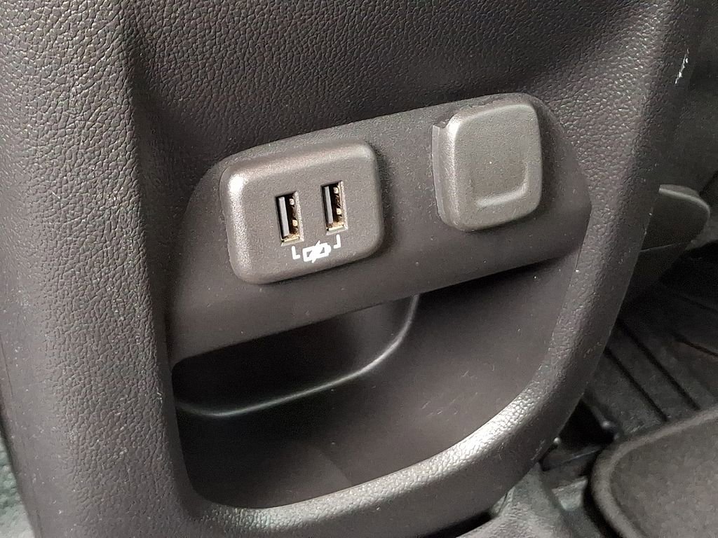 Used 2020 Chevrolet Colorado LT w/ LT Convenience Package AWD/4WD image 11