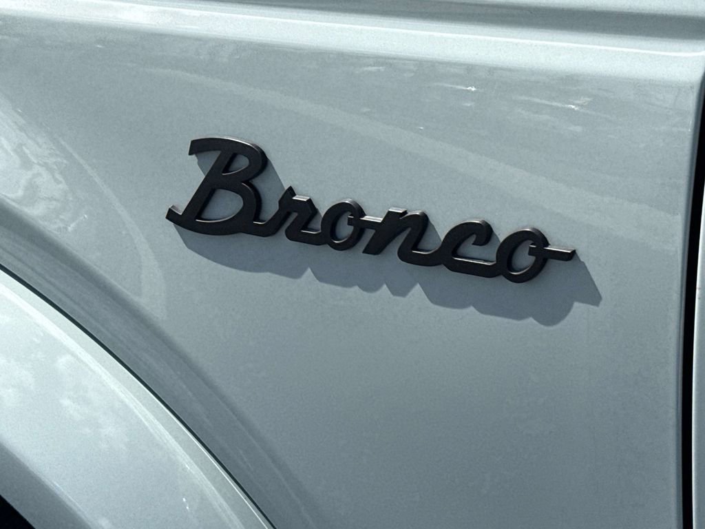 Certified 2022 Ford Bronco Outer Banks AWD/4WD image 6