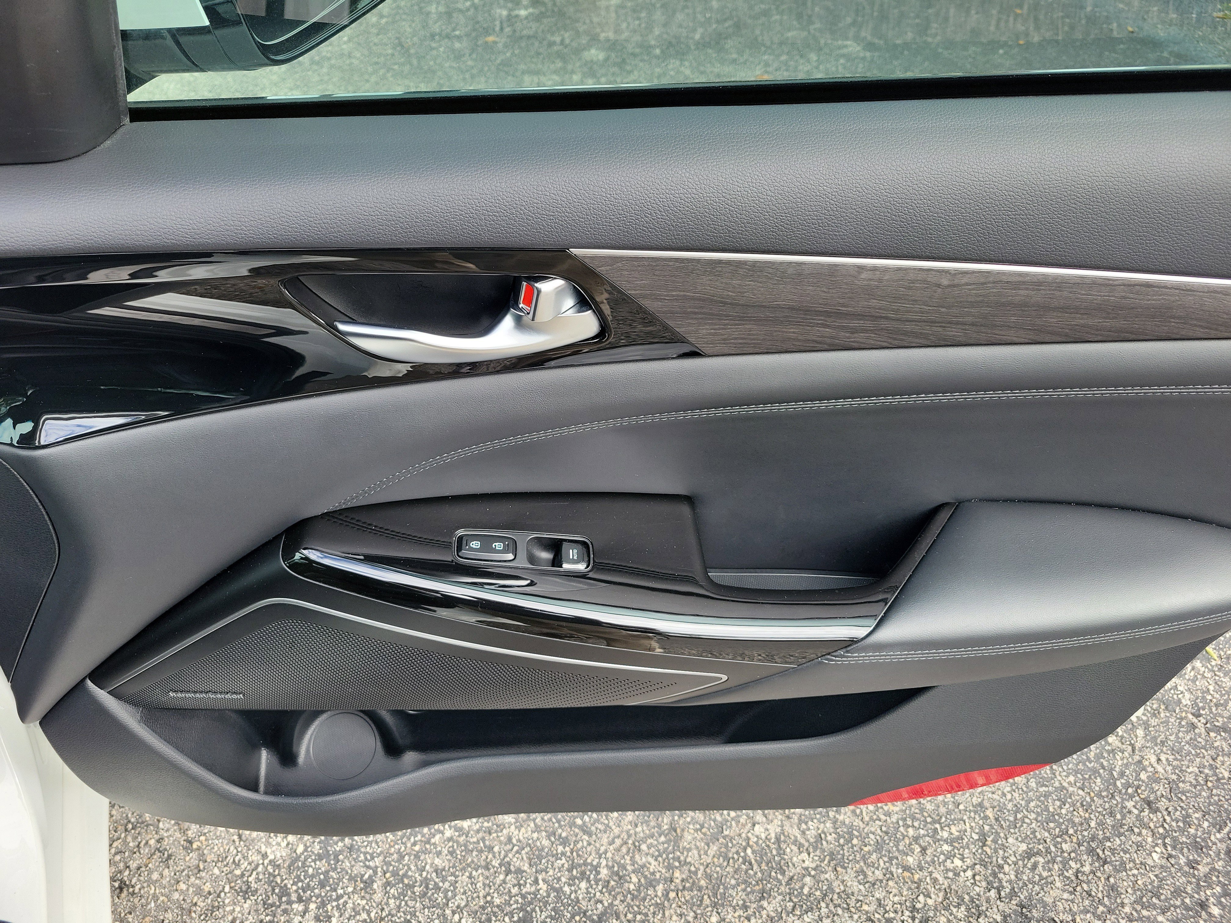 Certified 2020 Kia Cadenza Limited image 10